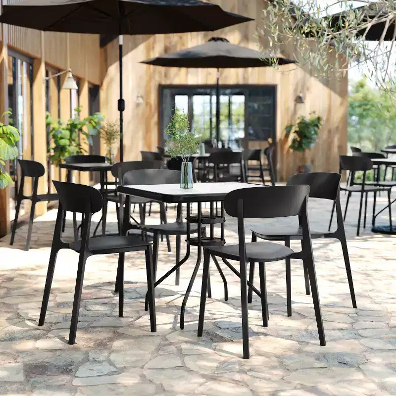 Chaise de terrasse empilable intérieur-extérieur avec dossier incurvé, chaise commerciale en résine toutes saisons
