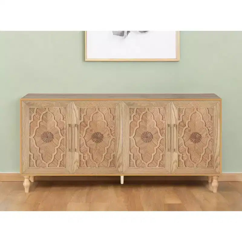 Enfilade géométrique sculptée vieillie, 68 po, à quatre portes