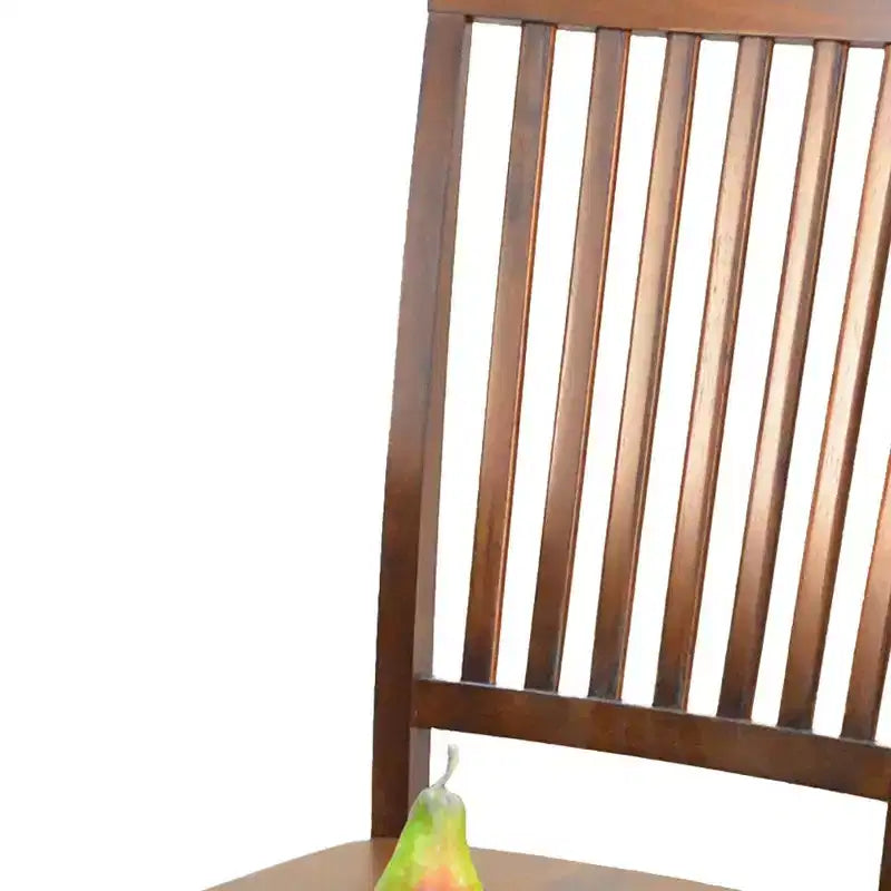 Chaise de salle à manger en bois de châtaignier à lattes verticales