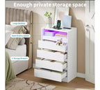 Commode 4 tiroirs avec lumières LED et prise de courant – Blanche