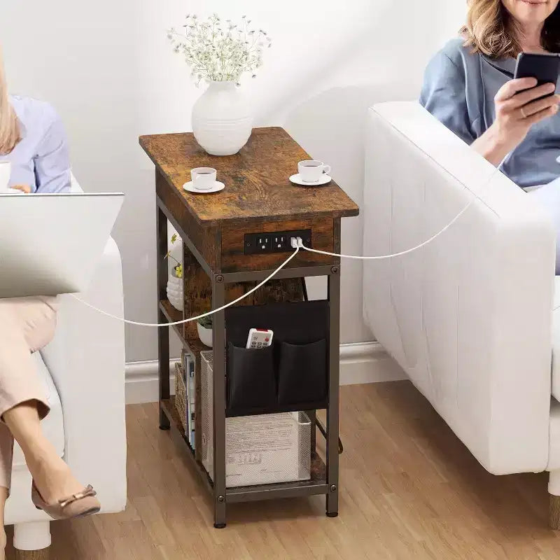 Table d'appoint relevable avec tiroir de rangement, ports USB et prises, table d'appoint avec étagères et sac de rangement pour petits espaces