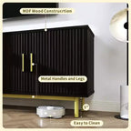 Meuble TV cannelé de 70 po, centre de divertissement avec étagère de rangement réglable, console TV moderne pour salon et chambre, blanc