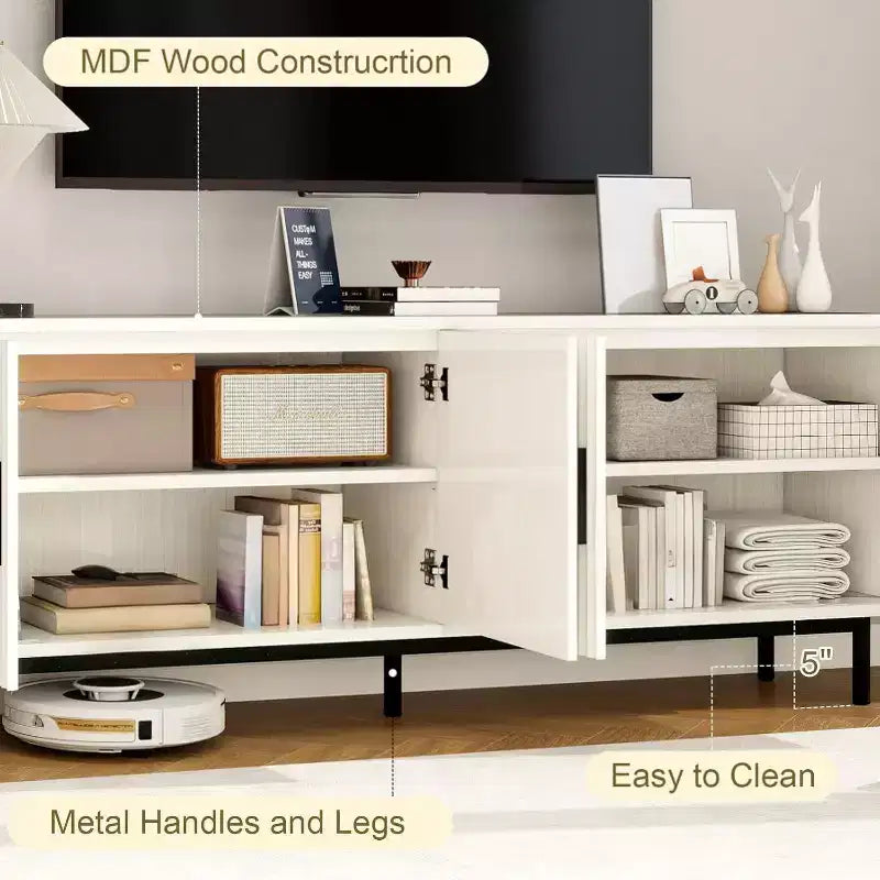 Meuble TV cannelé de 70 po, centre de divertissement avec étagère de rangement réglable, console TV moderne pour salon et chambre, blanc